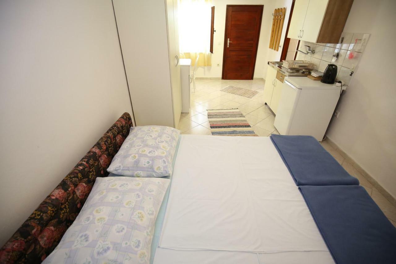 Apartments Paleka Петркане Екстериор снимка