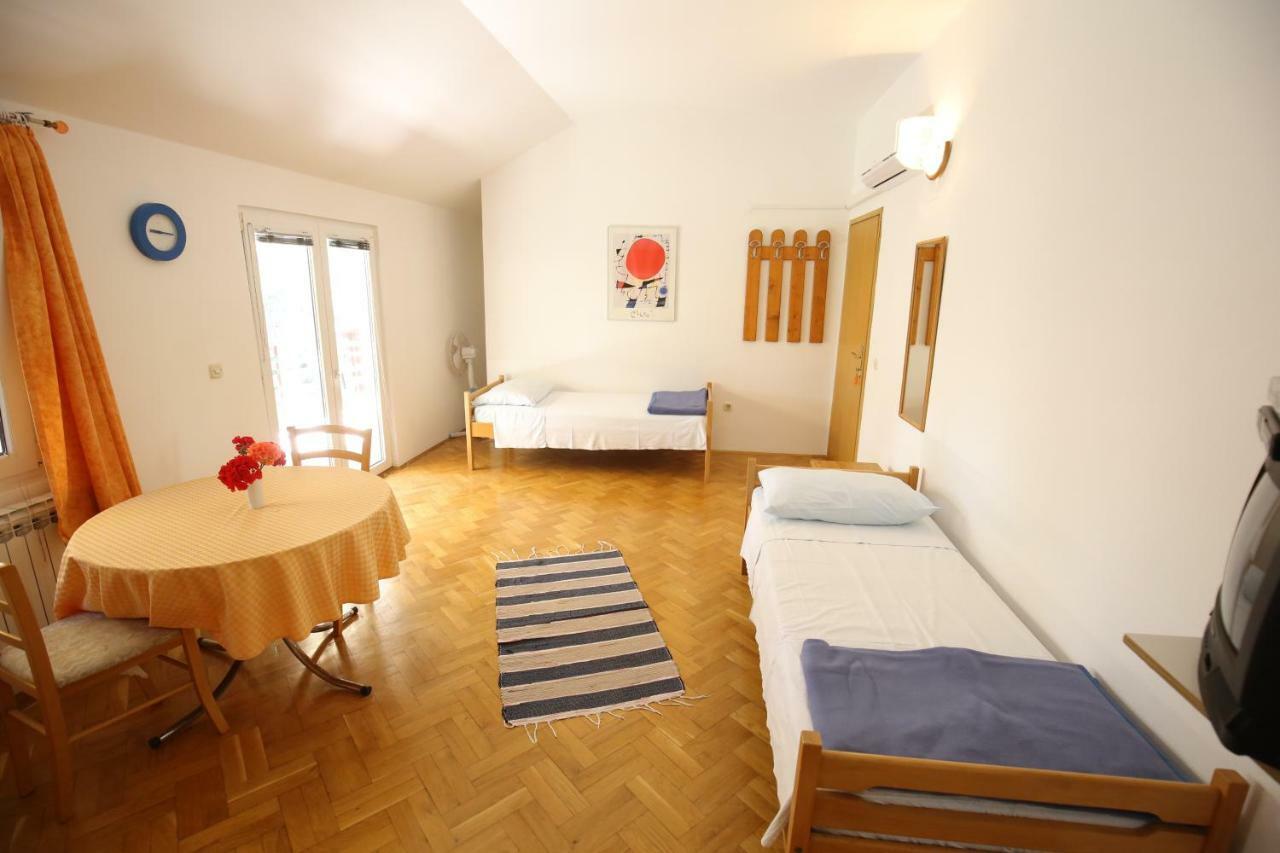 Apartments Paleka Петркане Екстериор снимка