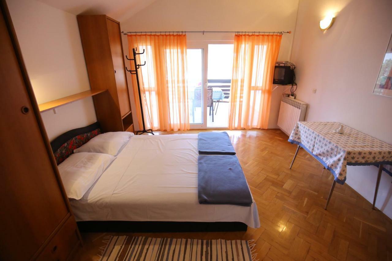 Apartments Paleka Петркане Екстериор снимка