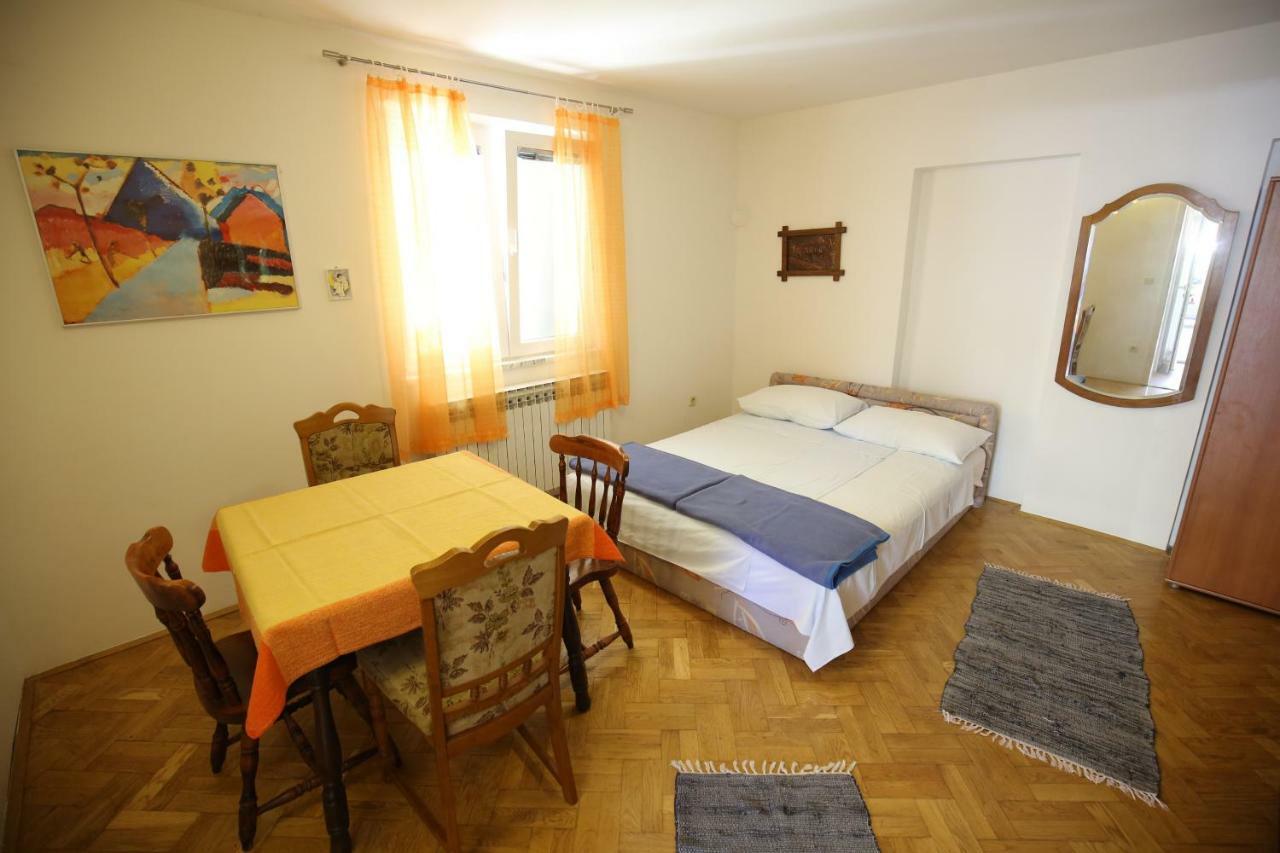 Apartments Paleka Петркане Екстериор снимка